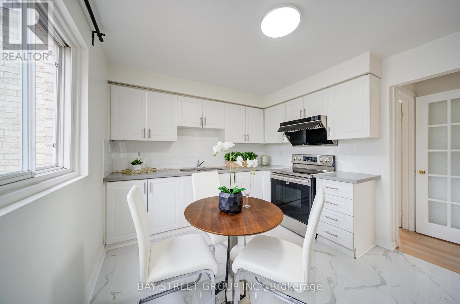 108 Courville Coachway, Toronto, Ontario  M2J 3V7 - Photo 17 - C13075470
