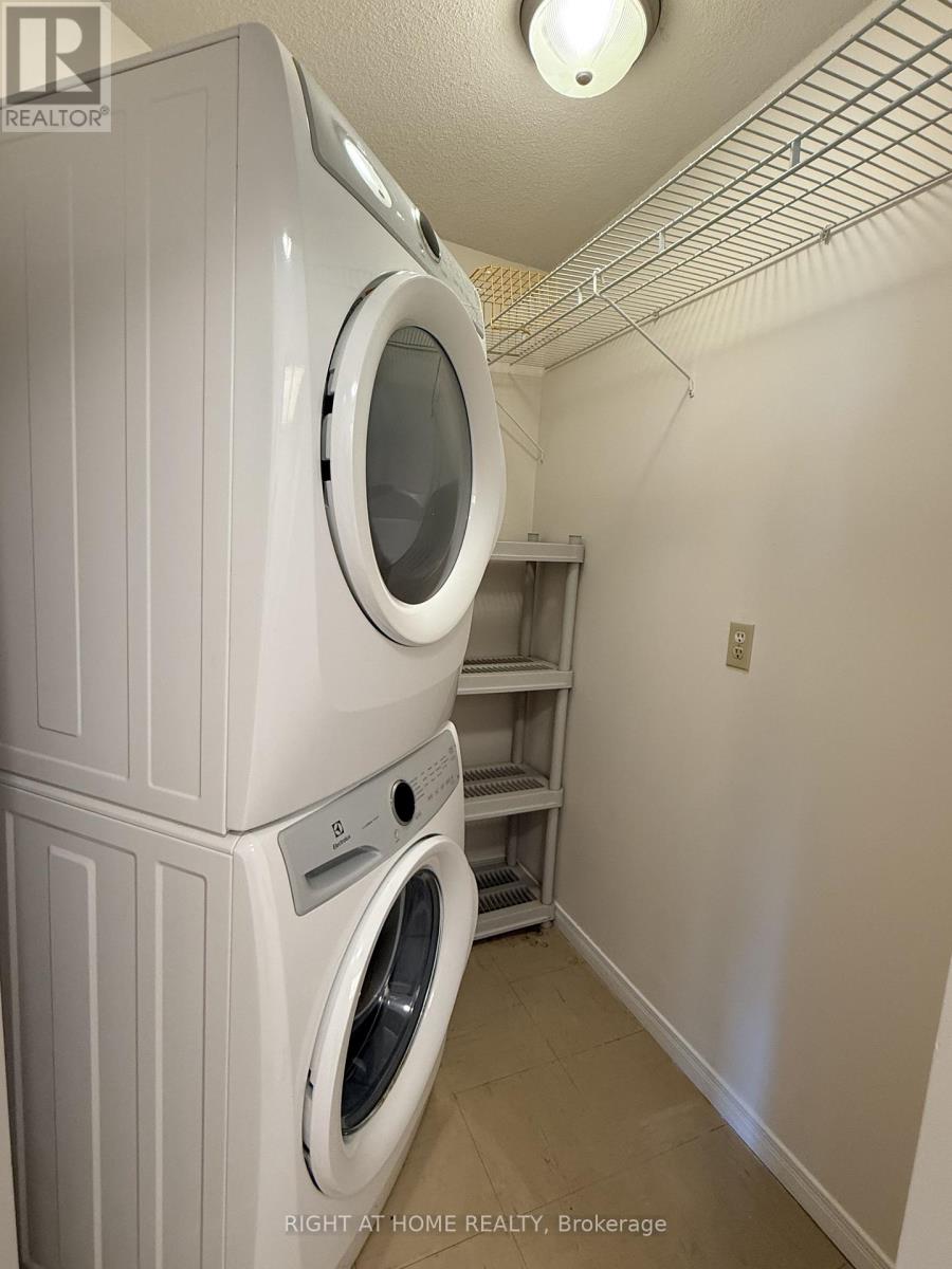 410 - 5 Concorde Place, Toronto, Ontario  M3C 3M8 - Photo 14 - C13075478