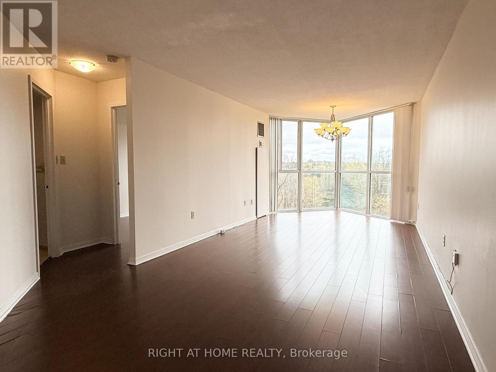 410 - 5 Concorde Place, Toronto, Ontario  M3C 3M8 - Photo 5 - C13075478