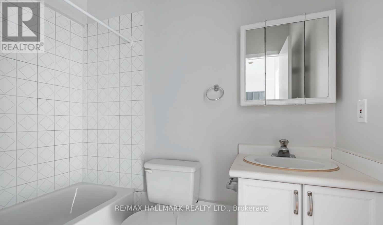 A5 - 2831 Kingston Road, Toronto, Ontario  M1M 1N2 - Photo 12 - E13075426
