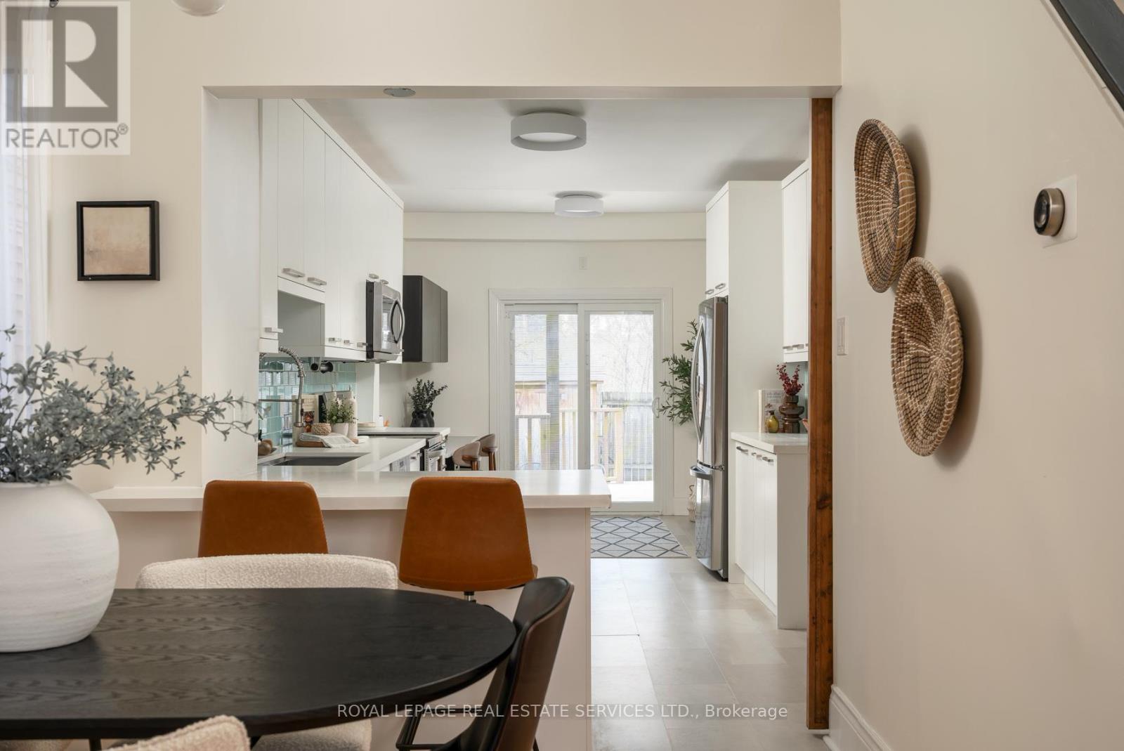 164 Munro Street, Toronto, Ontario  M4M 2B9 - Photo 11 - E13075432