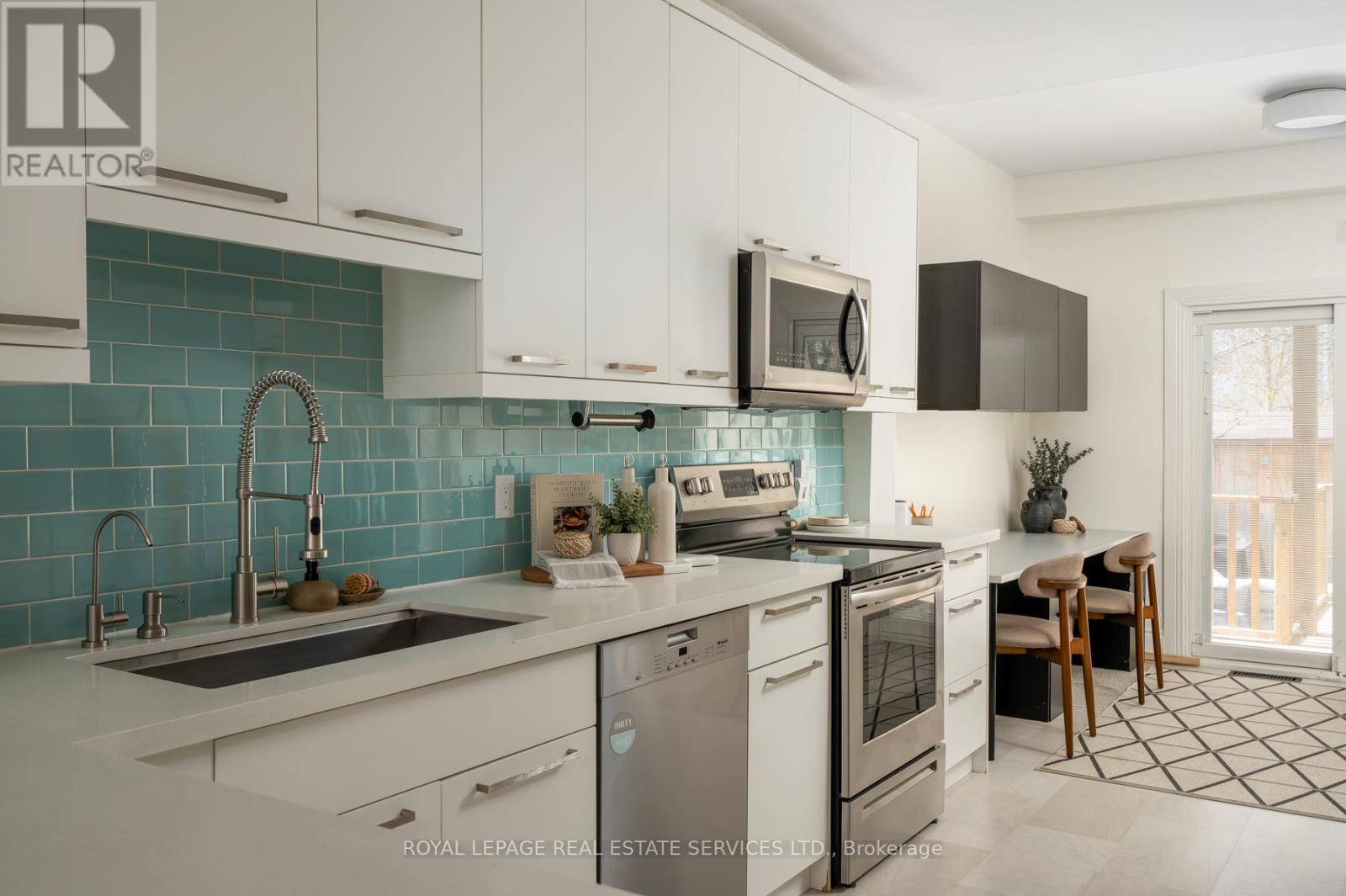 164 Munro Street, Toronto, Ontario  M4M 2B9 - Photo 14 - E13075432