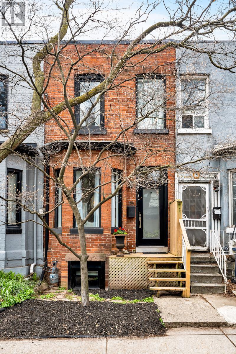 164 Munro Street, Toronto, Ontario  M4M 2B9 - Photo 2 - E13075432