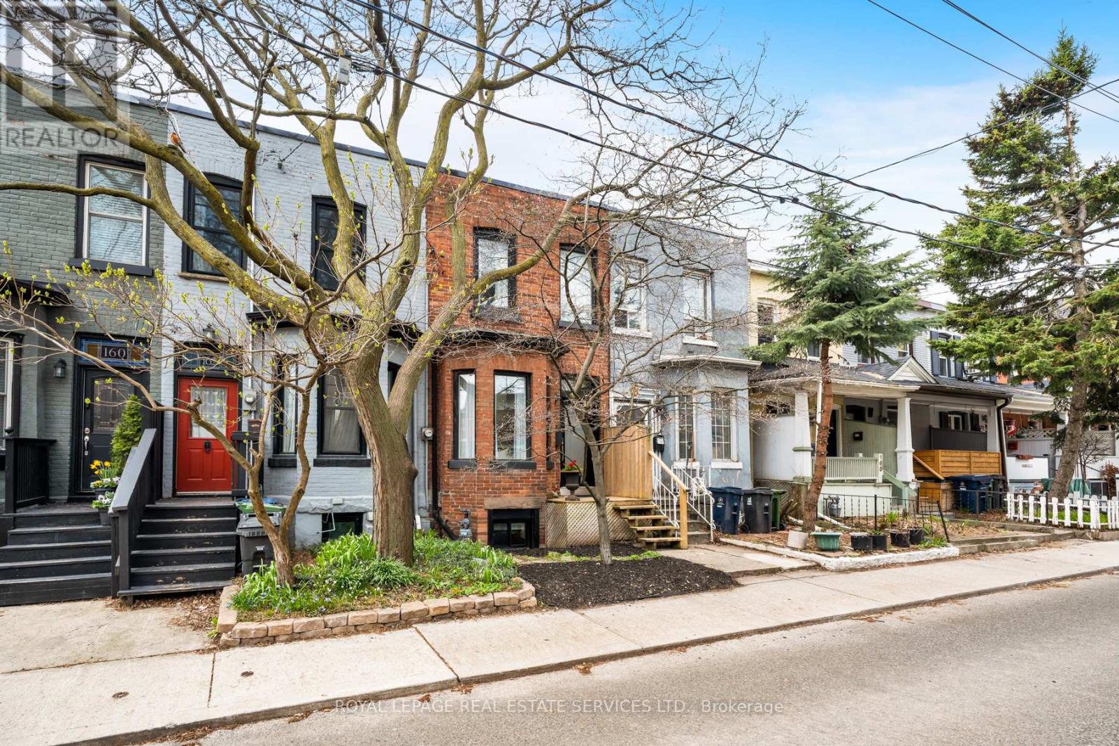 164 Munro Street, Toronto, Ontario  M4M 2B9 - Photo 3 - E13075432