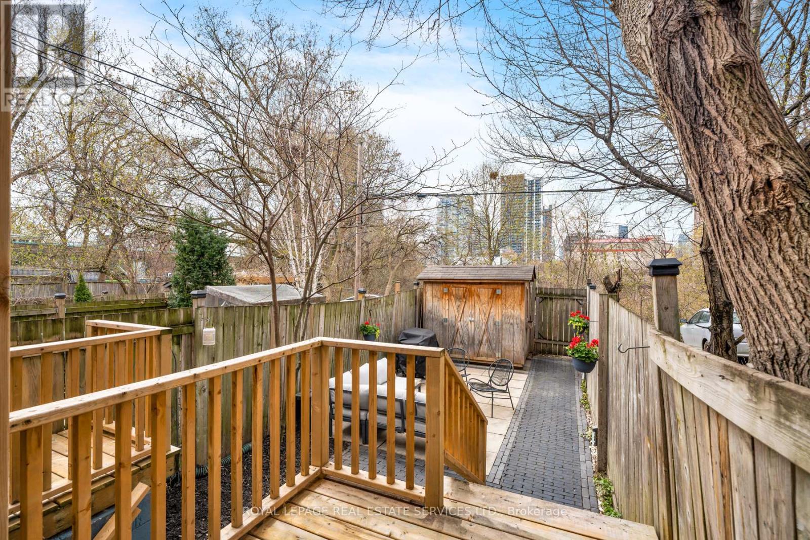 164 Munro Street, Toronto, Ontario  M4M 2B9 - Photo 45 - E13075432