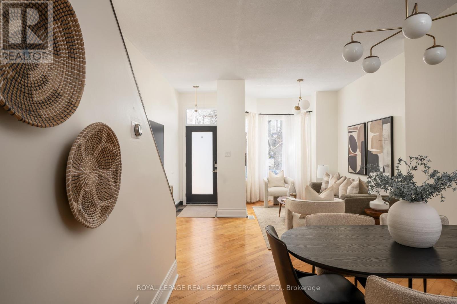 164 Munro Street, Toronto, Ontario  M4M 2B9 - Photo 8 - E13075432