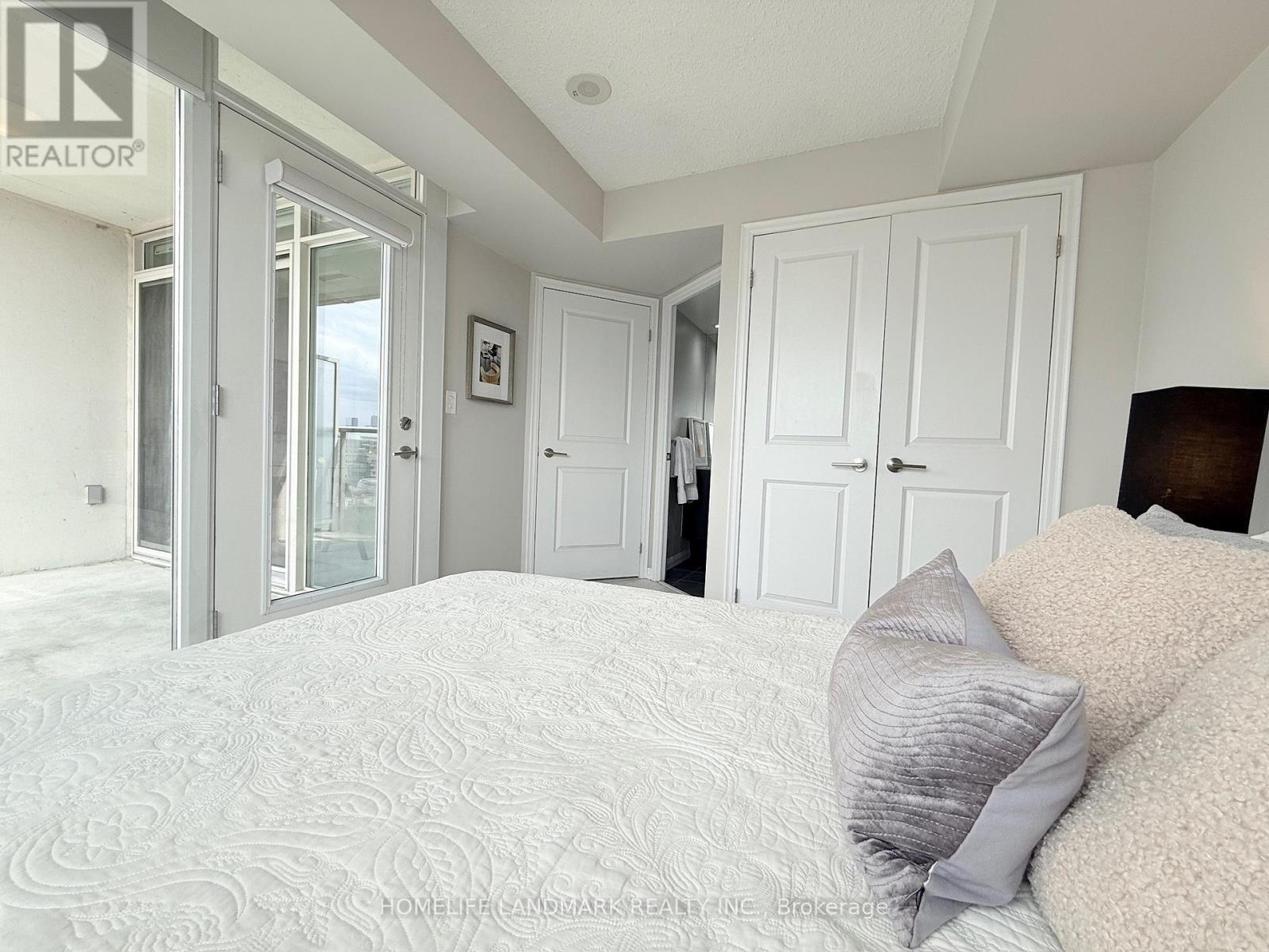 1111 - 125 Western Battery Road, Toronto, Ontario  M6K 3R8 - Photo 10 - C13073284
