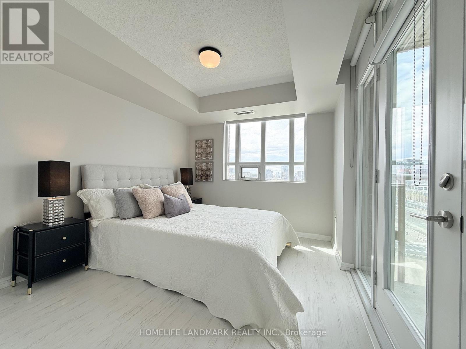 1111 - 125 Western Battery Road, Toronto, Ontario  M6K 3R8 - Photo 8 - C13073284