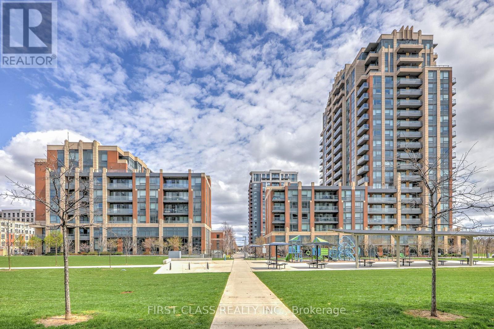 610 - 28 Uptown Drive, Markham, Ontario  L3R 5M8 - Photo 2 - N13075462