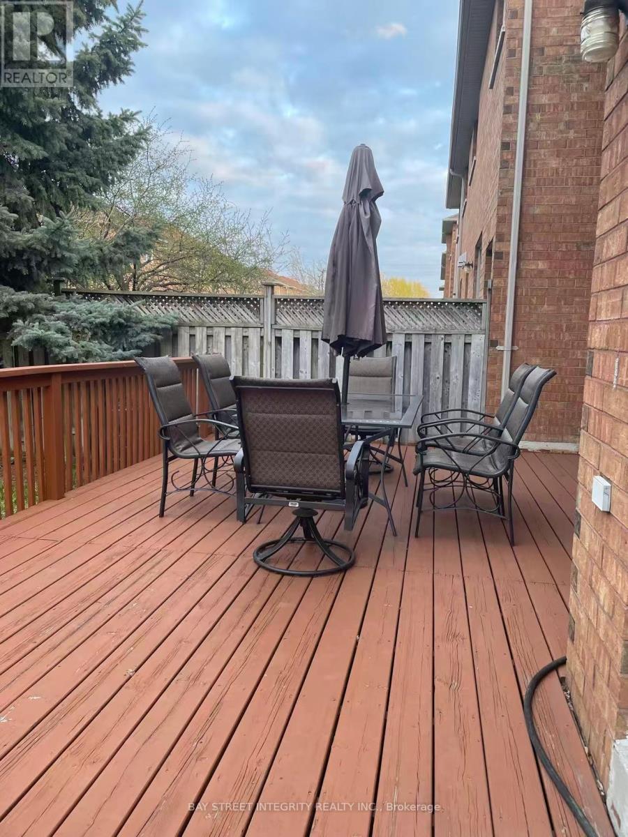 39 Moresby Street, Richmond Hill (Langstaff), Ontario  L4B 4K9 - Photo 19 - N13075486