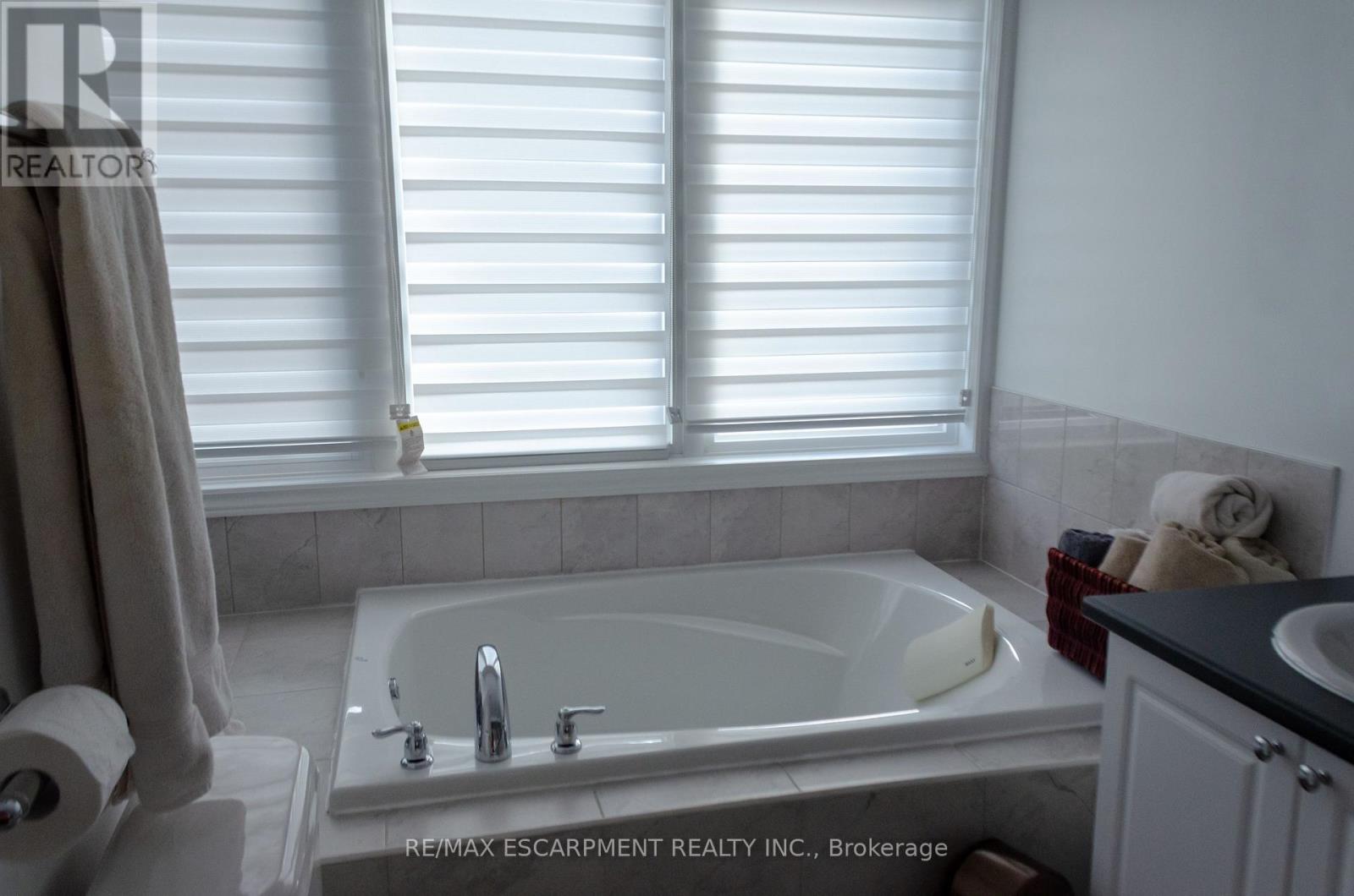 4 - 2481 Badger Crescent, Oakville, Ontario  L6M 5M1 - Photo 11 - W13075472