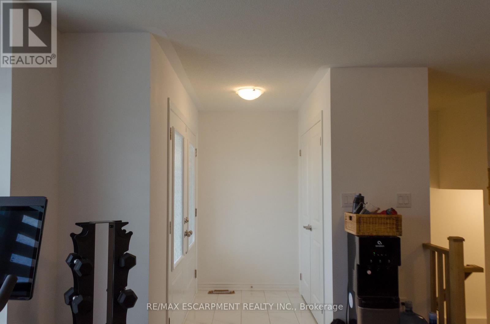 4 - 2481 Badger Crescent, Oakville, Ontario  L6M 5M1 - Photo 2 - W13075472