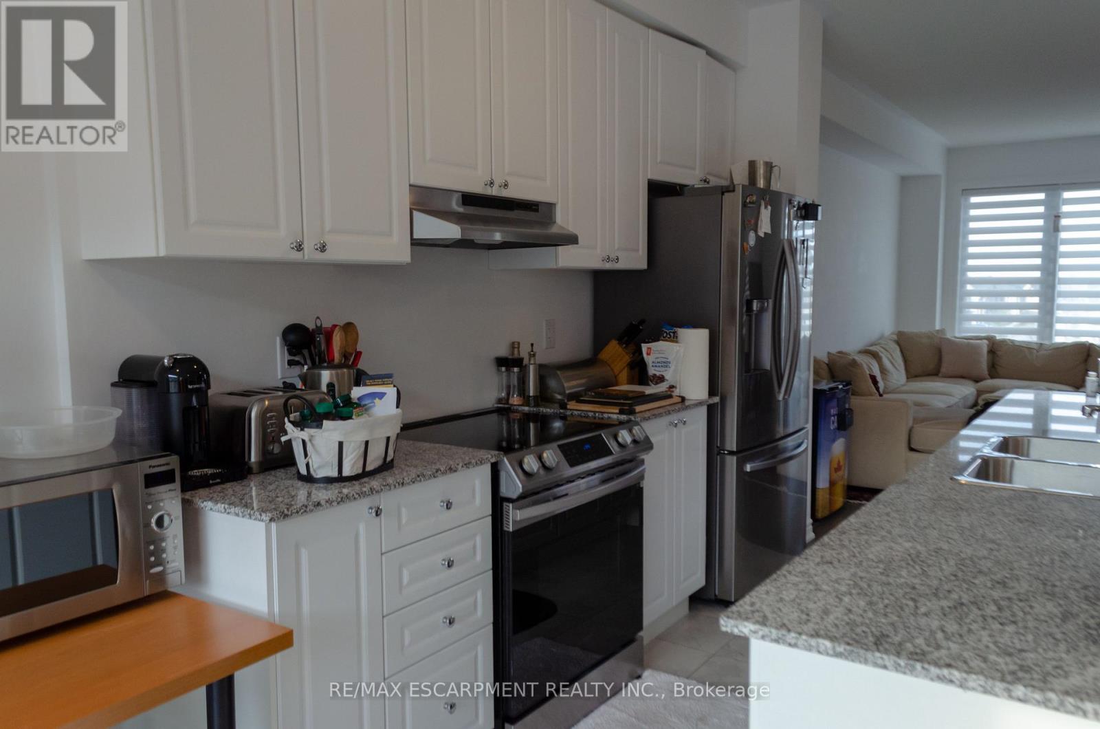 4 - 2481 Badger Crescent, Oakville, Ontario  L6M 5M1 - Photo 6 - W13075472