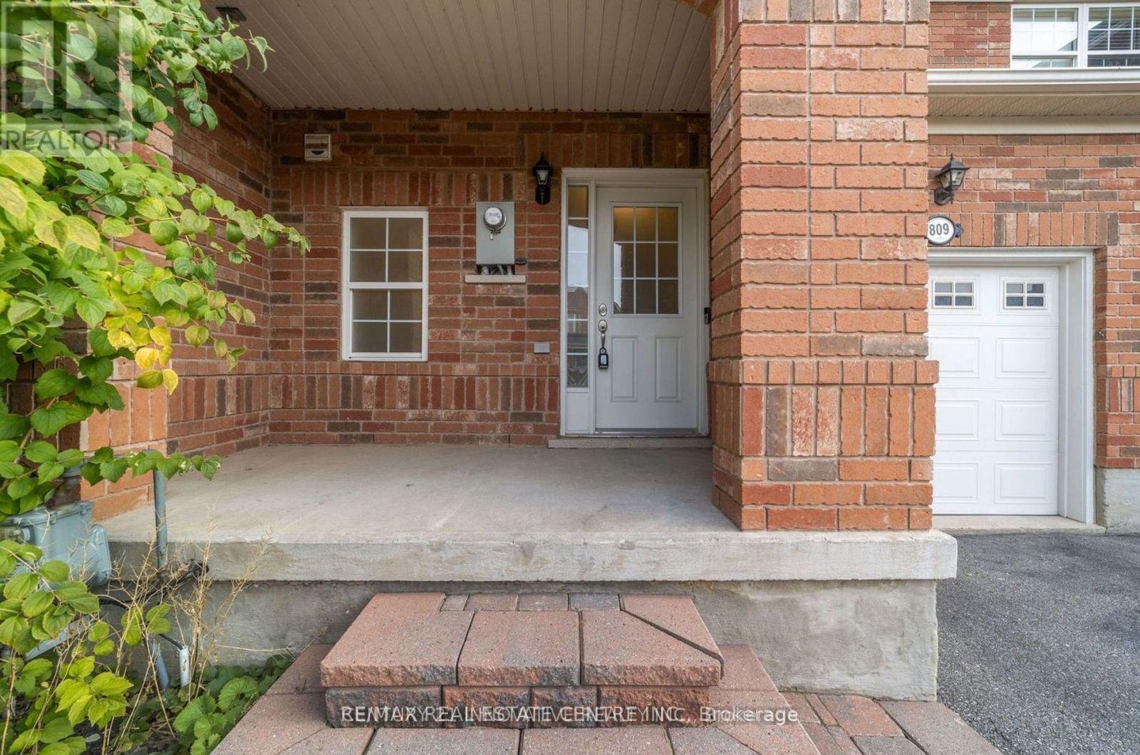 809 STARK CIRCLE, Milton, Ontario