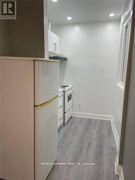 2 - 271 Dunn Avenue, Toronto, Ontario  M6K 1L9 - Photo 4 - W13075500