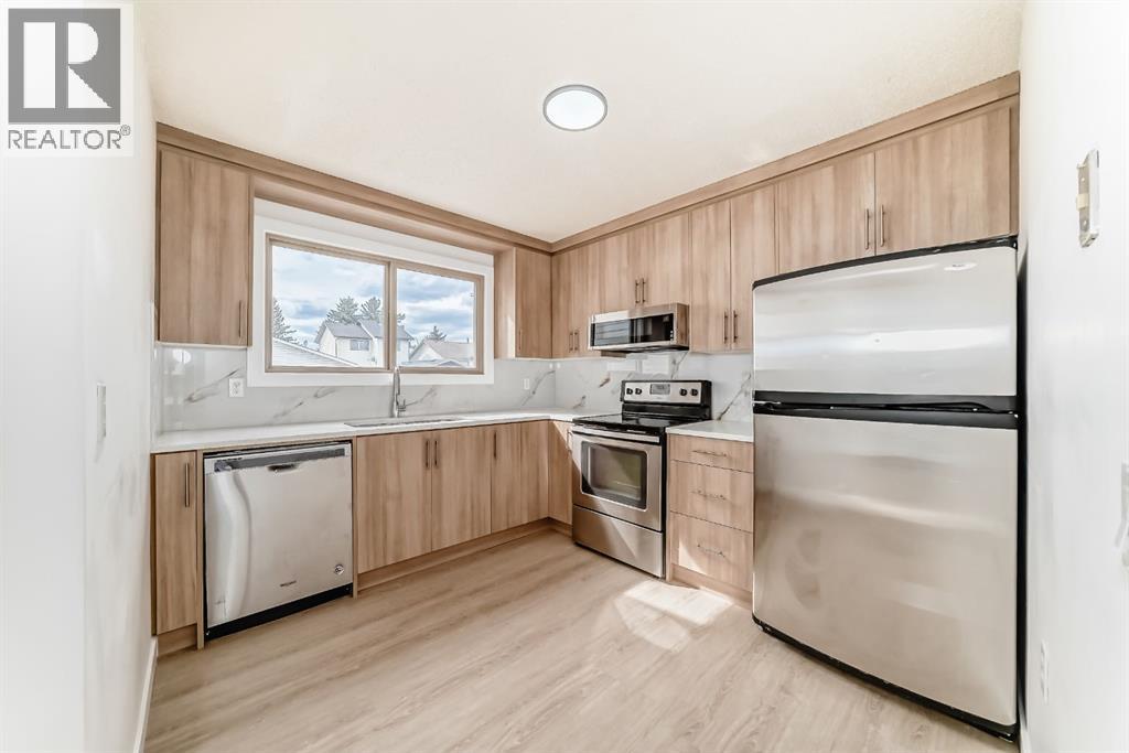 4327 38 Street NE, Calgary, Alberta