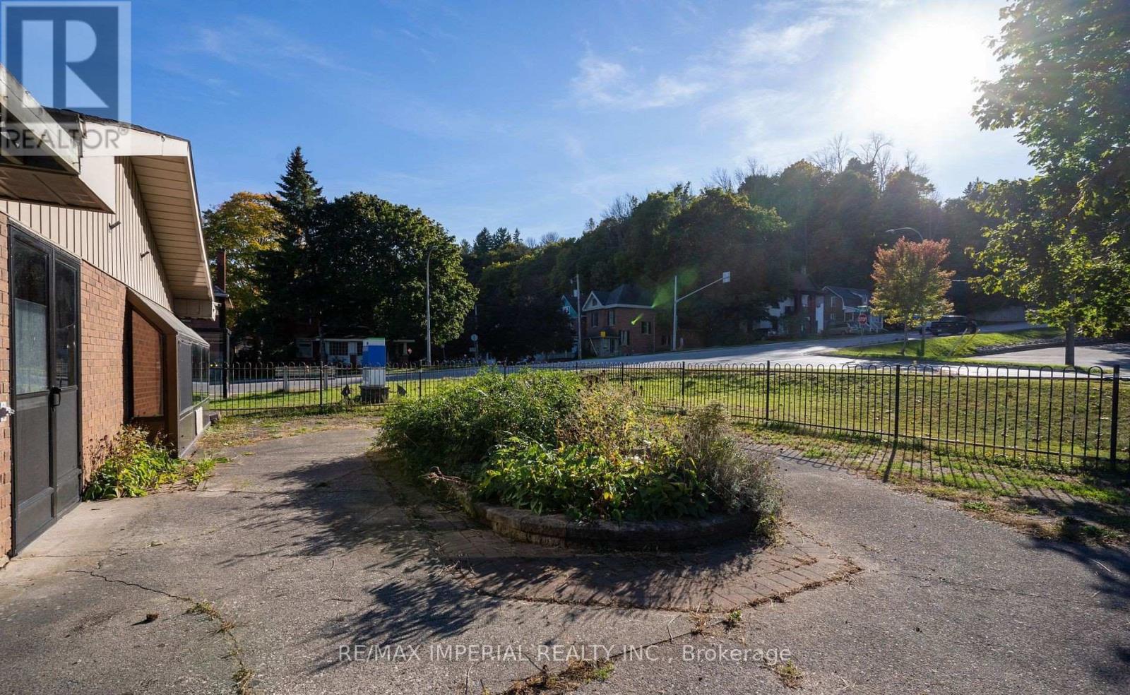 1029 4th Avenue W, Owen Sound, Ontario  N4K 4W1 - Photo 3 - X13075438