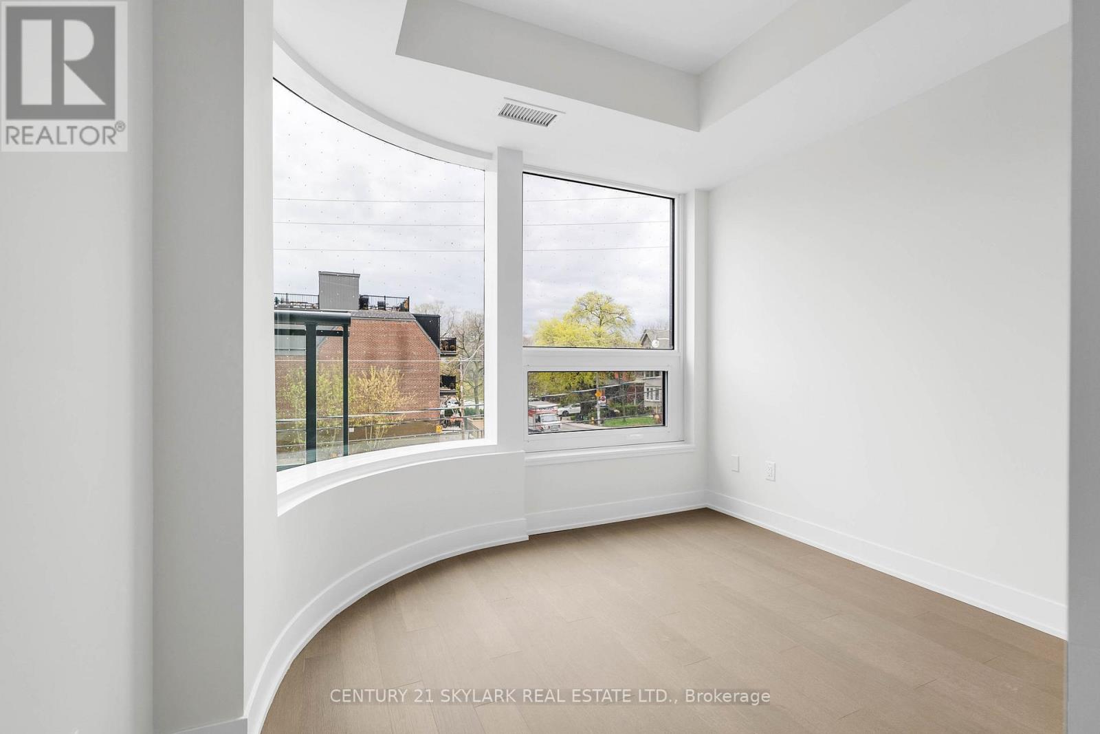 204 - 322 Dupont Street, Toronto, Ontario  M5R 0E3 - Photo 12 - C13075188