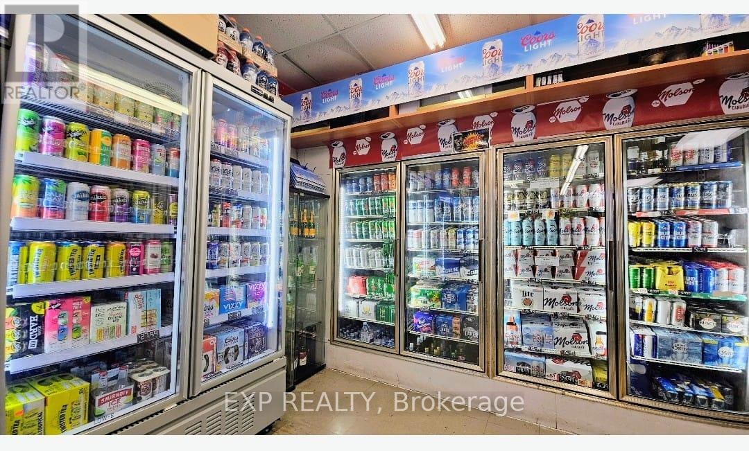 1122 Simcoe Street N, Oshawa, Ontario  M9V 1B5 - Photo 2 - E13064514