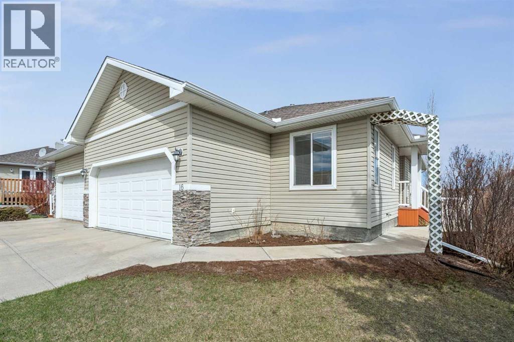 16, 117 Bow Ridge Drive, Cochrane, Alberta  T4C 2G9 - Photo 3 - A2307336