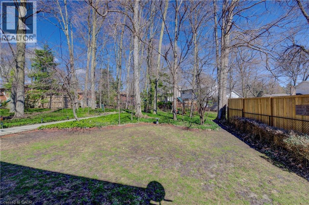 564 Glen Manor Boulevard, Waterloo, Ontario  N2L 4T6 - Photo 42 - 40820028