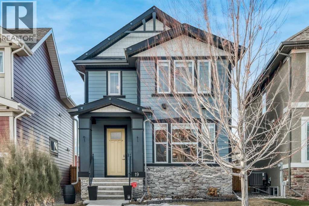 19 Marquis Gardens SE, Calgary, Alberta