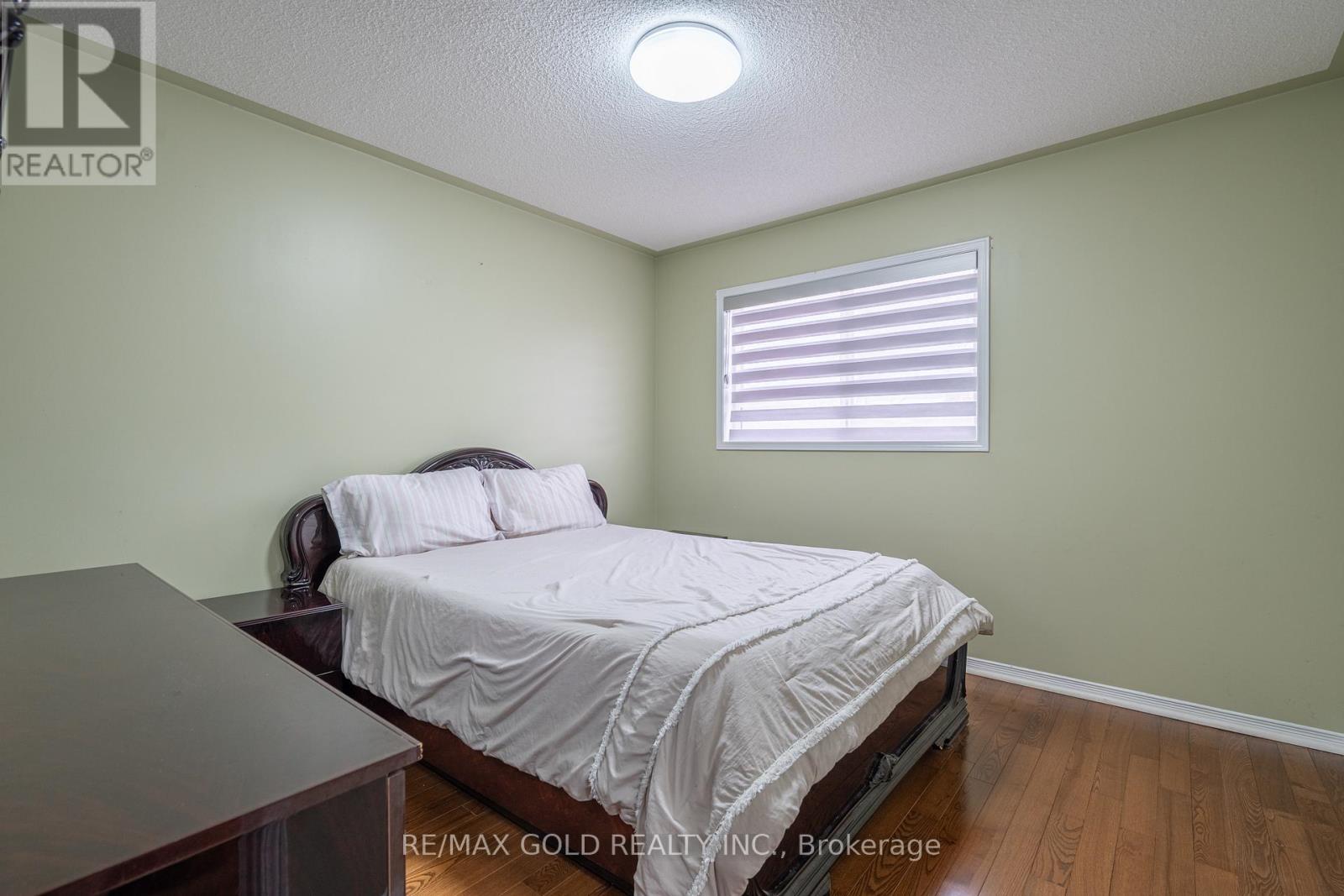 104 Sunny Meadow Boulevard, Brampton, Ontario  L6R 2C5 - Photo 34 - W13070954