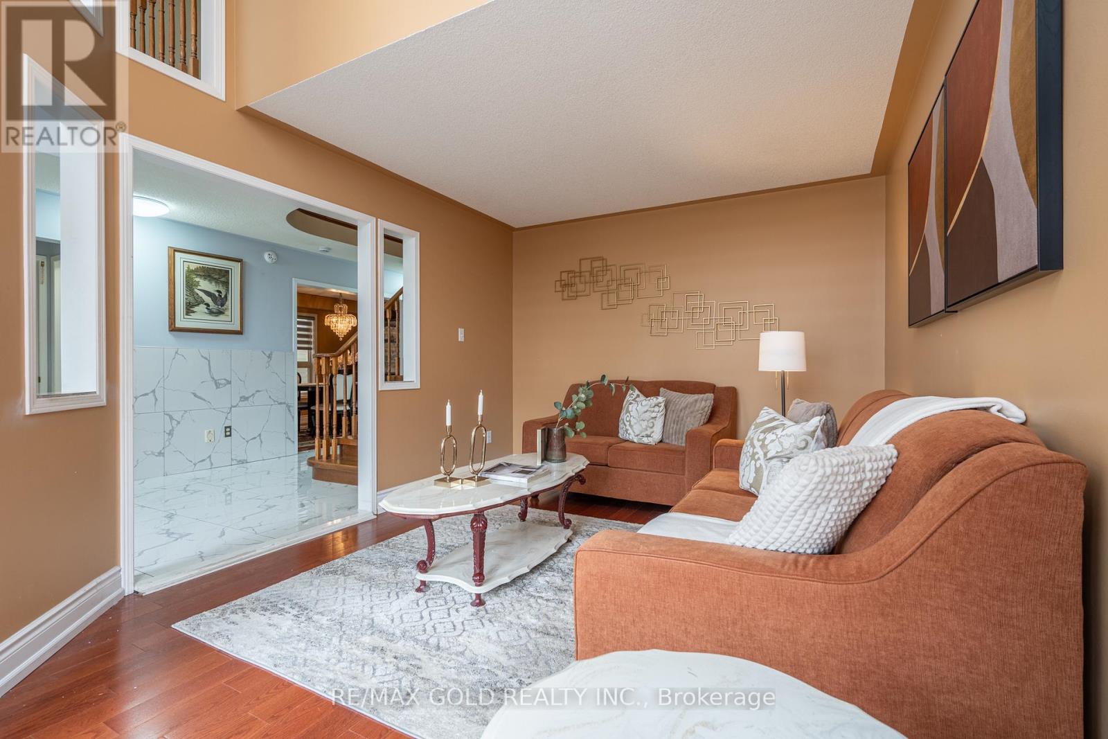 104 Sunny Meadow Boulevard, Brampton, Ontario  L6R 2C5 - Photo 5 - W13070954