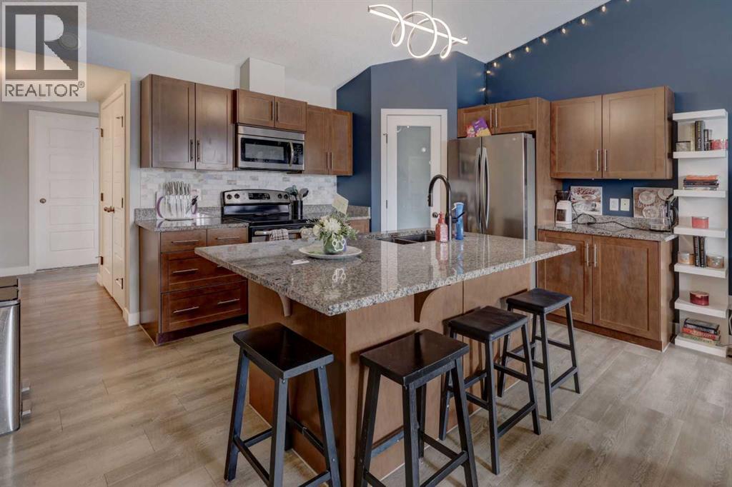 2204, 2781 Chinook Winds Drive SW, Airdrie, Alberta  T4B 3S5 - Photo 4 - A2292635