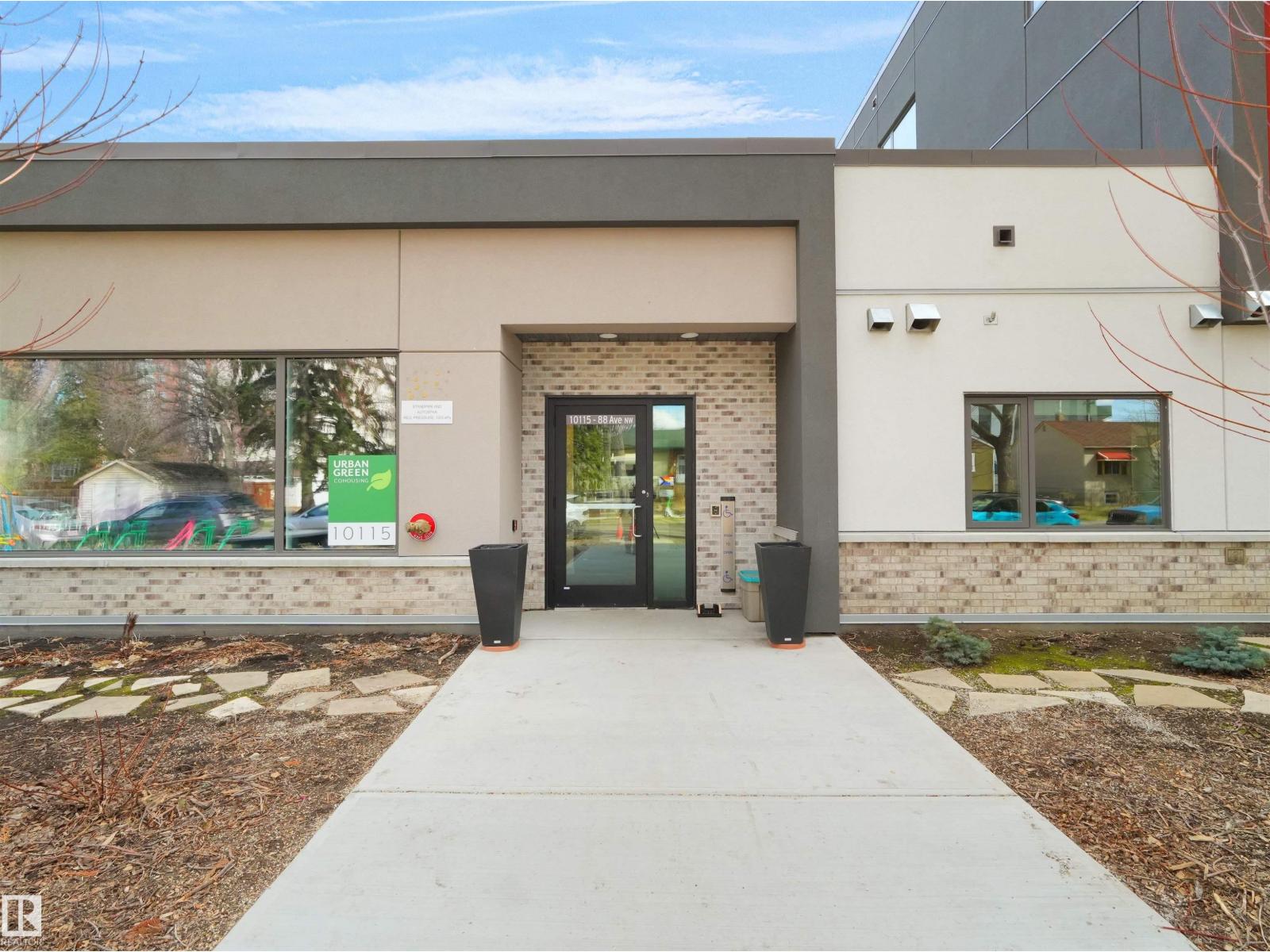 #403 10115 88 Av Nw, Edmonton, Alberta  T6E 2R8 - Photo 2 - E4485498