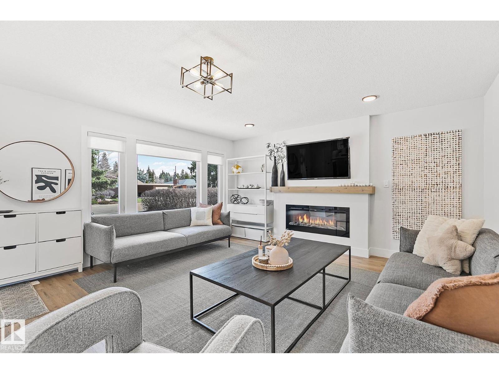 15011 77 Av Nw, Edmonton, Alberta  T5R 3B5 - Photo 4 - E4485499