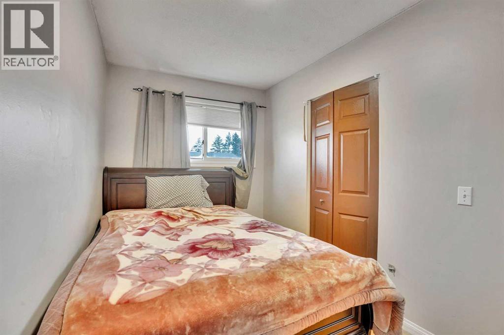 1004 Penrith Crescent SE, Calgary, Alberta  T2A 2H7 - Photo 11 - A2301823