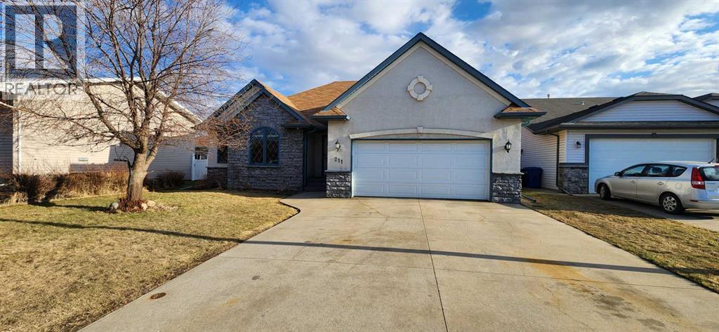 211 200 Carriage Lane Place, Carstairs, Alberta  T0M 0N0 - Photo 1 - A2303309