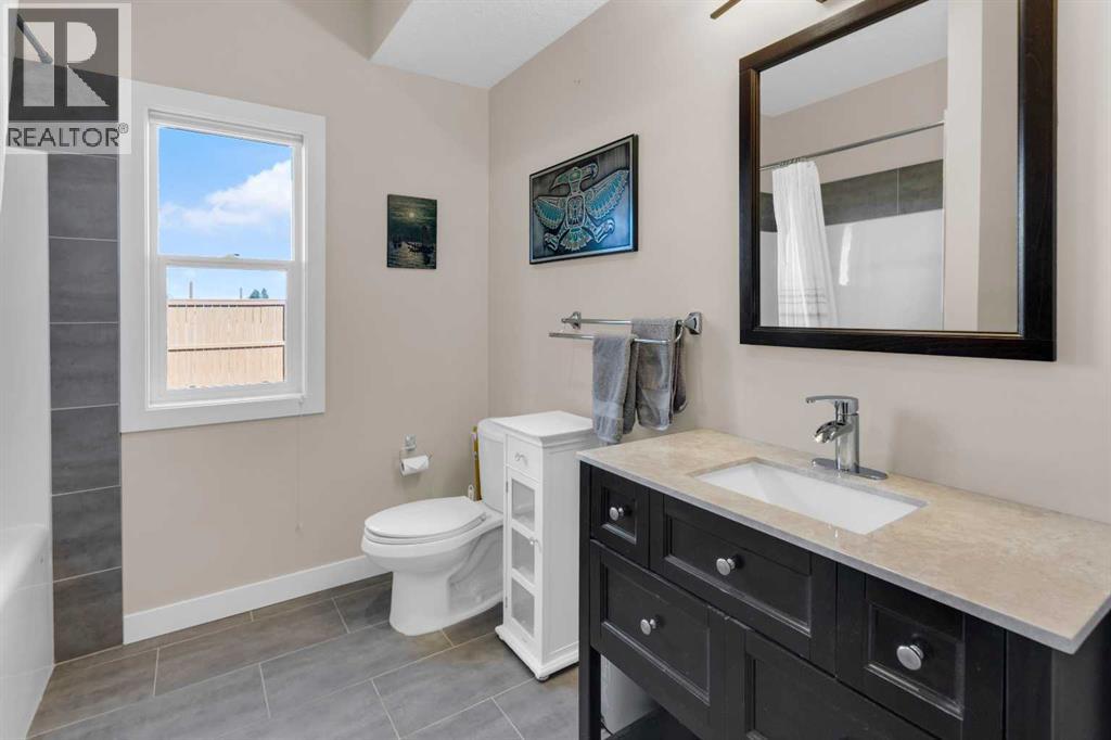 211 Regent Road Se, Diamond Valley, Alberta  T0L 2A0 - Photo 29 - A2305609
