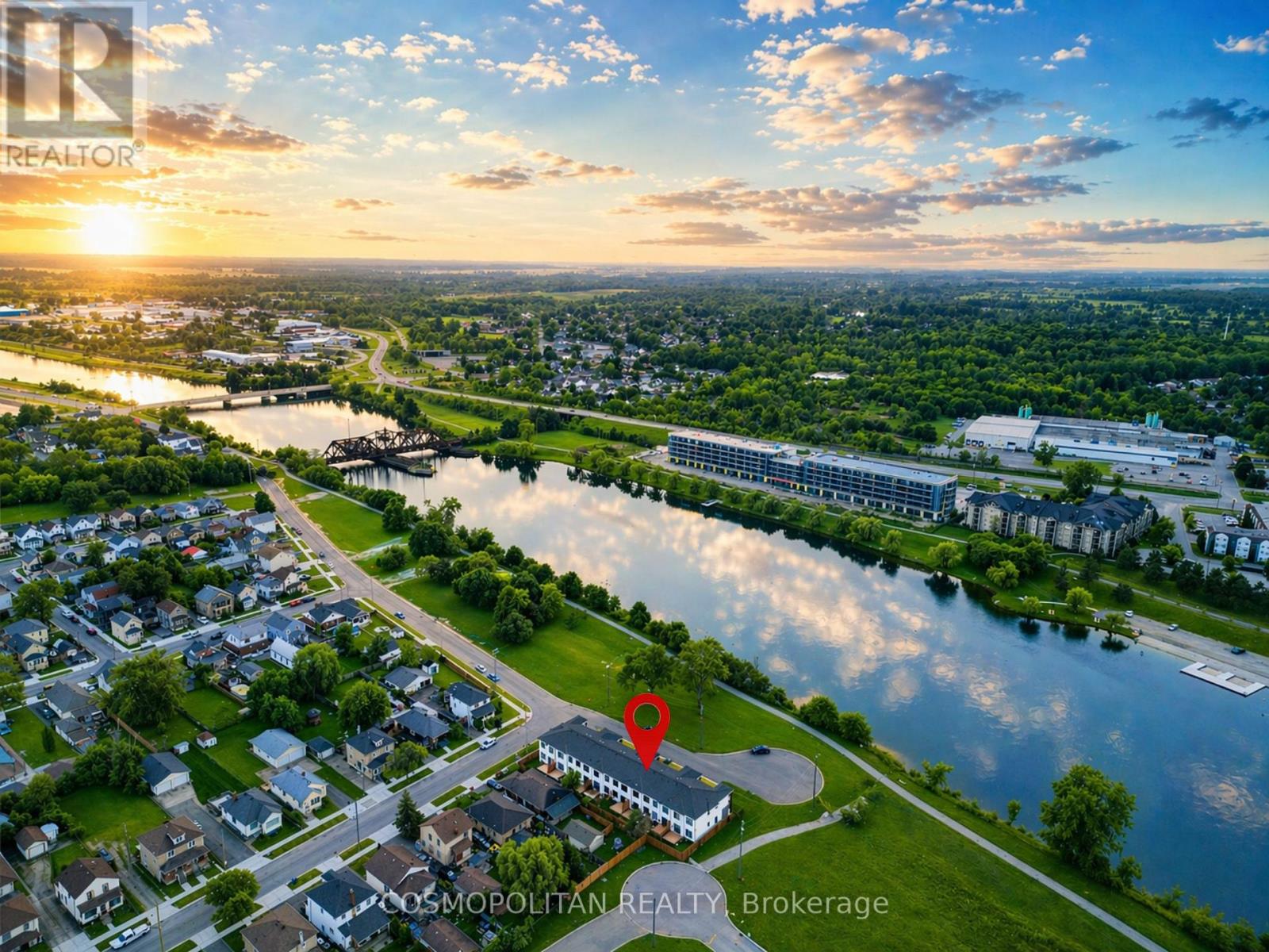 22 Marina Place, Welland, Ontario  L3B 0N7 - Photo 2 - X13075574
