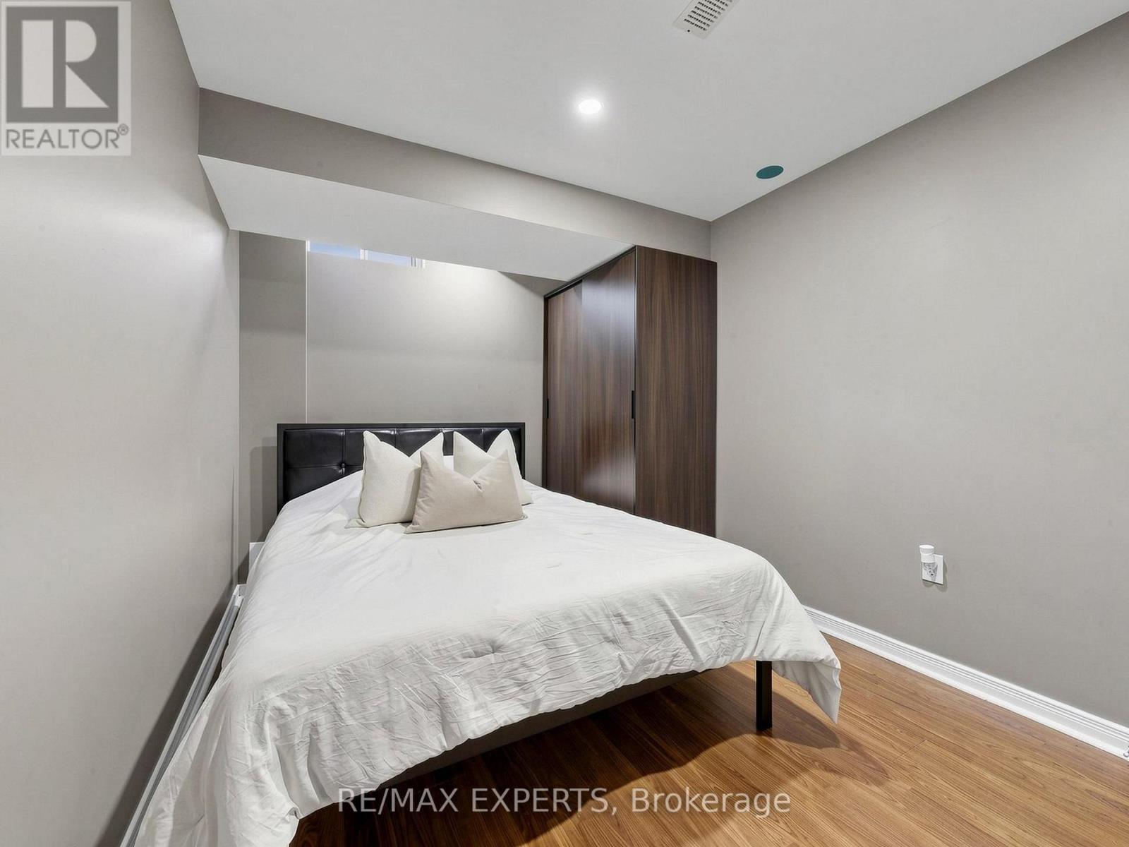 30 Johncrest Way, Vaughan, Ontario  L4H 2K6 - Photo 45 - N13069852