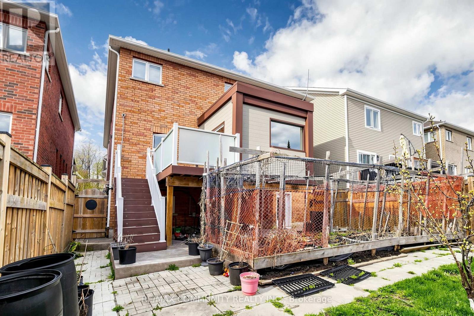 2021 Kurelo Drive, Oshawa, Ontario  L1K 0W7 - Photo 43 - E13075598