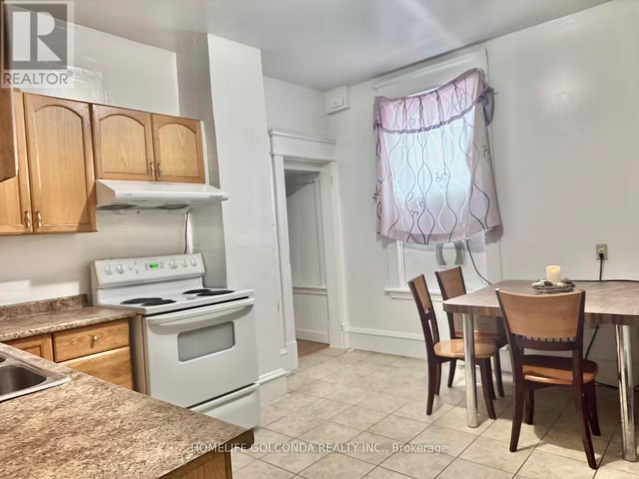 109 Elgin Street, Orillia, Ontario  L3V 1S7 - Photo 2 - S12966972