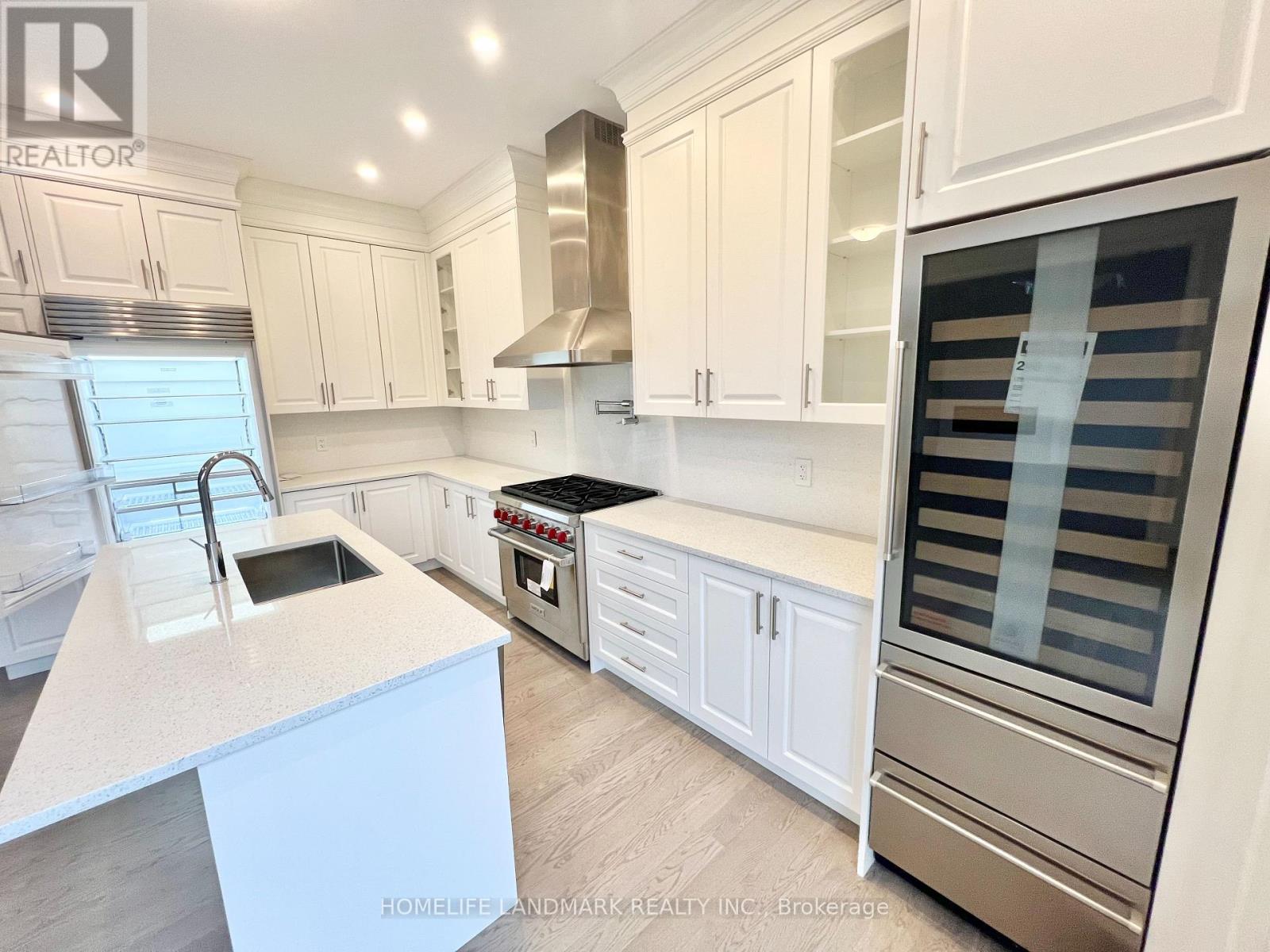 9 Perigo Court, Richmond Hill, Ontario  L4E 1K3 - Photo 6 - N13075618