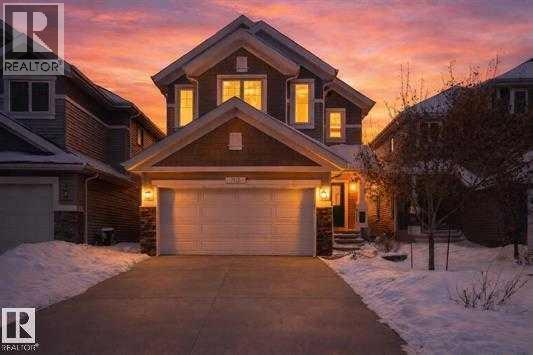 1915 77 Street SW, Edmonton, Alberta
