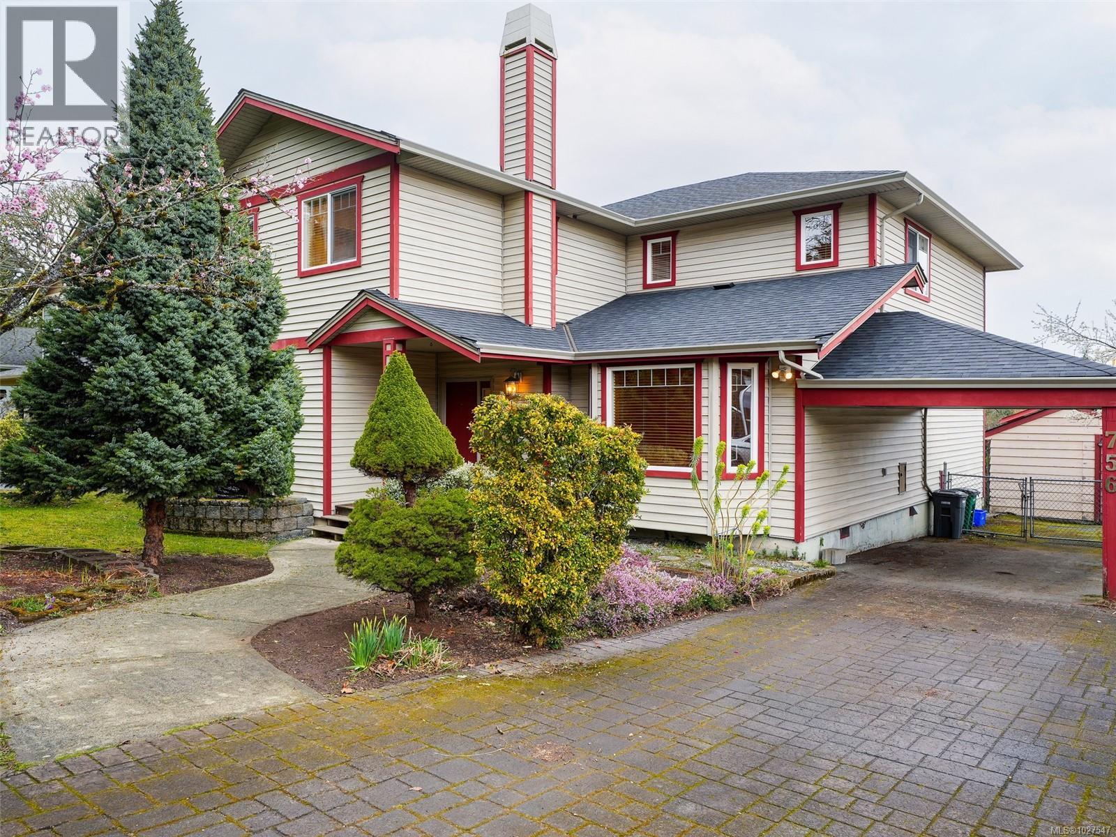 756 Newbury St, Saanich, British Columbia  V9A 2C1 - Photo 1 - 1027547
