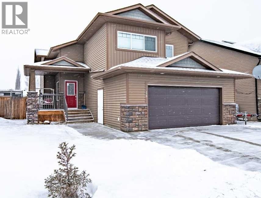 18 Mackenzie Crescent, Lacombe, Alberta