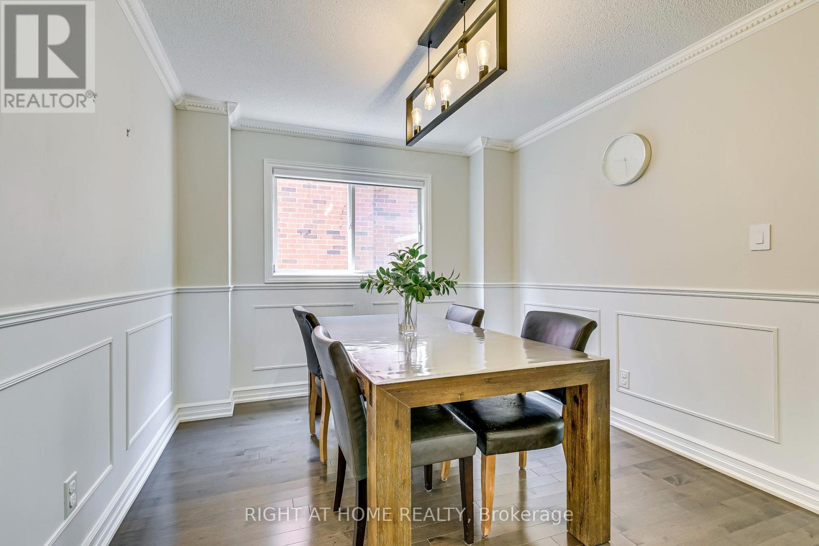 1092 Old Oak Drive, Oakville, Ontario  L6M 3K4 - Photo 12 - W13075584