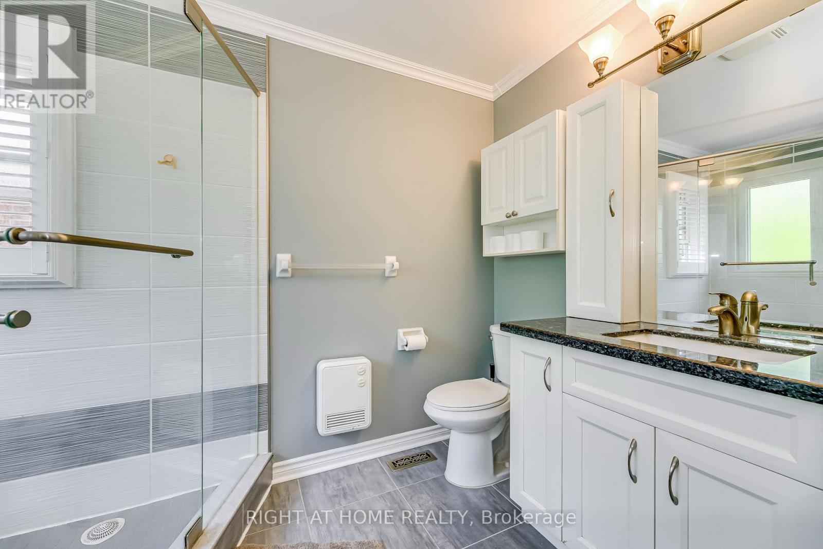 1092 Old Oak Drive, Oakville, Ontario  L6M 3K4 - Photo 21 - W13075584