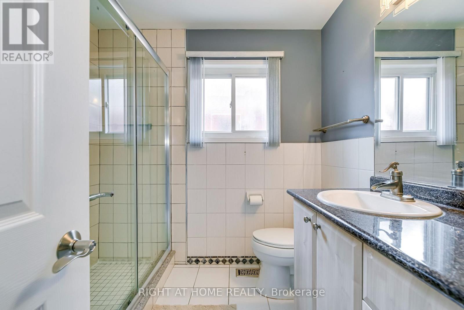 1092 Old Oak Drive, Oakville, Ontario  L6M 3K4 - Photo 26 - W13075584