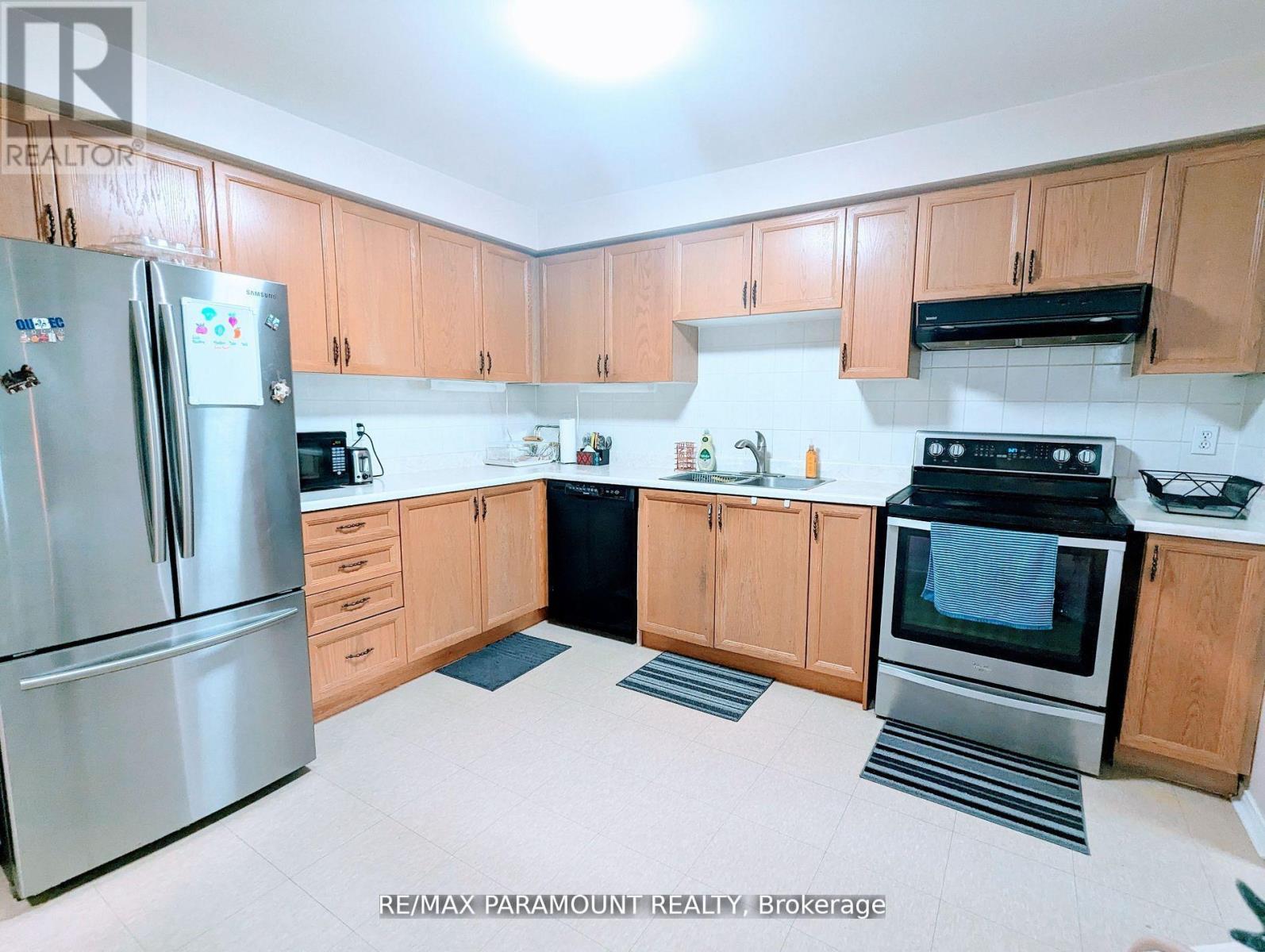 37 Wickstead Court, Brampton, Ontario  L6R 1N8 - Photo 21 - W13075594