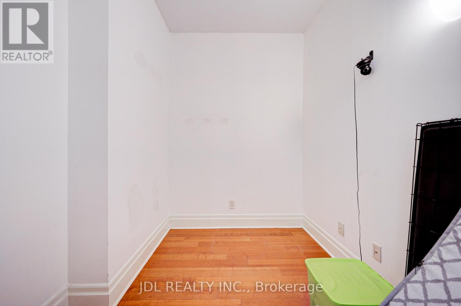 214 - 111 Upper Duke Crescent, Markham, Ontario  L6G 0C8 - Photo 3 - N12837422