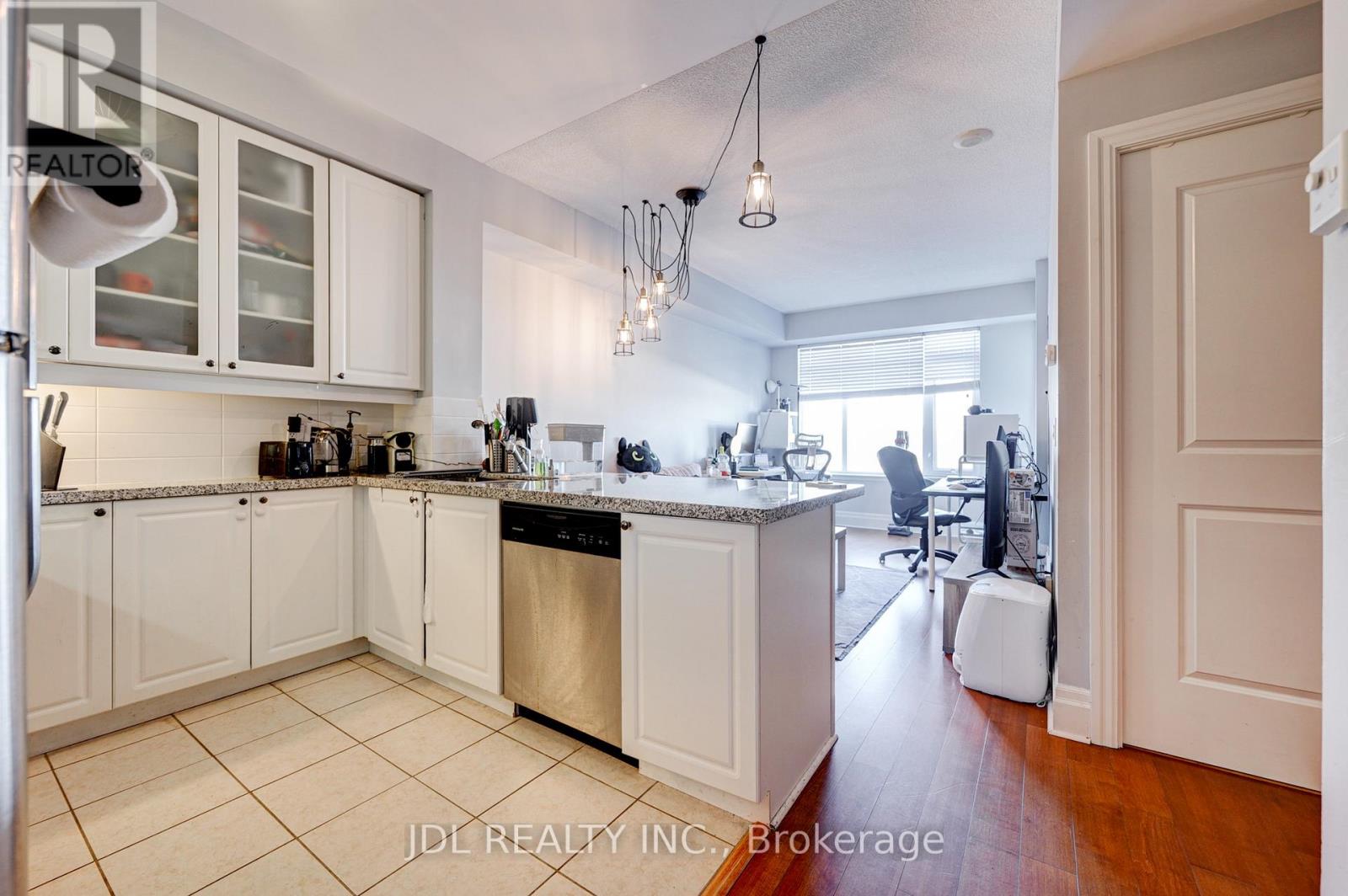 214 - 111 UPPER DUKE CRESCENT, Markham, Ontario