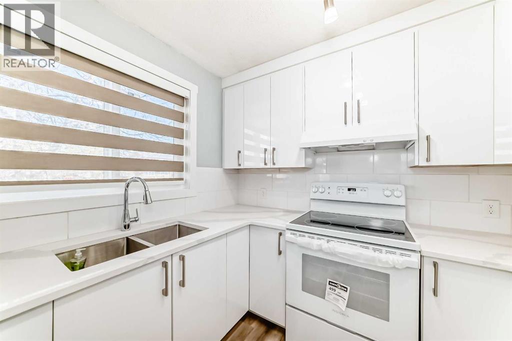 77 Martinbrook Road NE, Calgary, Alberta  T3J 3E1 - Photo 11 - A2307425