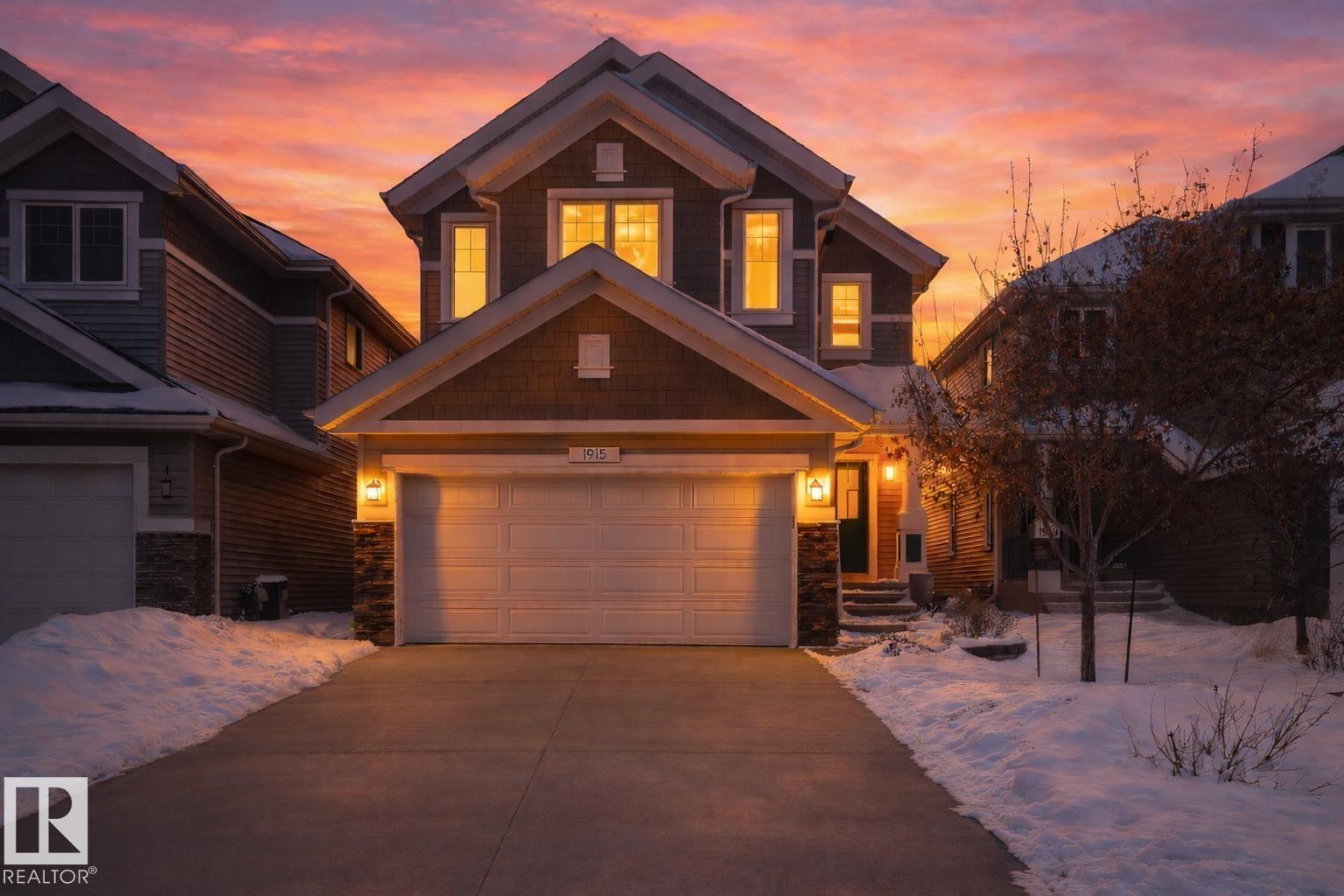 1915 77 St Sw, Edmonton, Alberta  T6X 1V9 - Photo 1 - E4480859